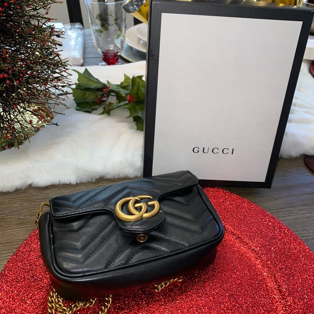 GG Marmont matelassé leather super mini bag